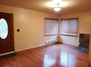 1720 Thurston Ave NE in Olympia, WA - Building Photo - Building Photo