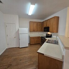 152 Brookview Dr in Riverdale, GA - Building Photo - Building Photo