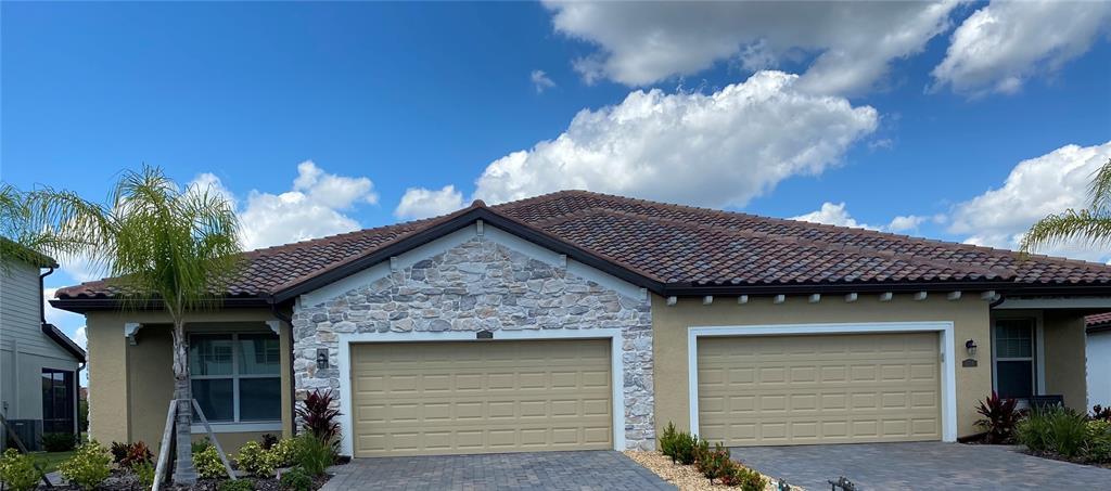 2607 Avolet Ct in Bradenton, FL - Building Photo