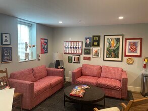 403 E 4th St, Unit 403C in Bloomington, IN - Foto de edificio - Building Photo