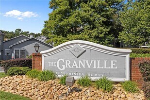 640 Granville Ct in Atlanta, GA - Building Photo