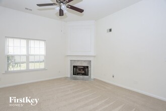 7703 Nicolette Ct in Charlotte, NC - Building Photo - Building Photo
