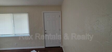 4722 12th Ave S in St. Petersburg, FL - Building Photo - Building Photo