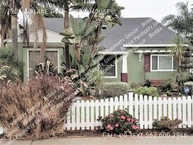 7906 Airlane Ave in Los Angeles, CA - Building Photo