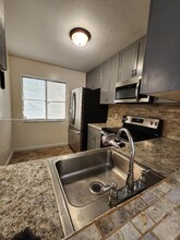 8620 N Sherman Cir, Unit 406 in Miramar, FL - Building Photo - Building Photo