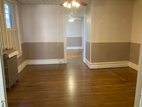 304 E Broad St, Unit 1 in Bethlehem, PA - Building Photo - Building Photo