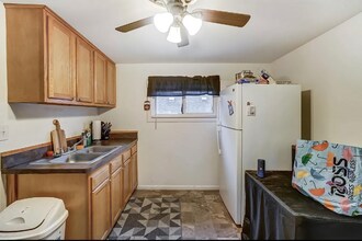 82 Forest St in River Rouge, MI - Building Photo - Building Photo