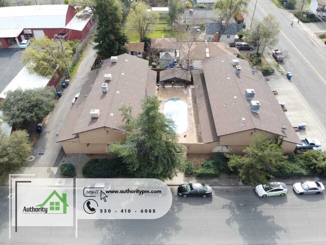 915 West St in Redding, CA - Building Photo - Building Photo