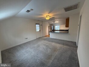 2616 Arlington Blvd in Arlington, VA - Building Photo - Building Photo