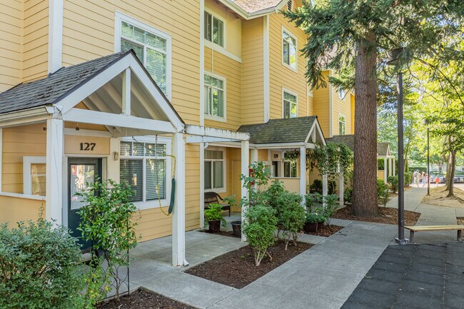 Park Vista in Portland, OR - Building Photo - Building Photo