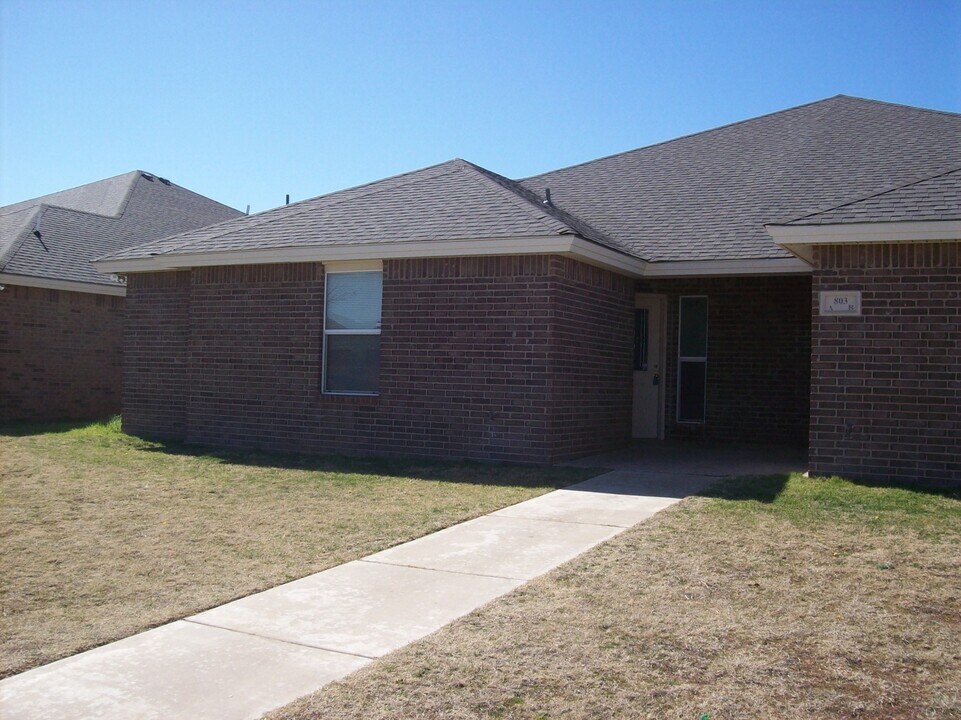 803 N Bangor Ave in Lubbock, TX - Building Photo
