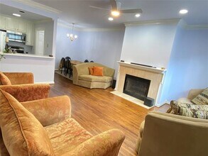 5907 Hillcrest Ave in Dallas, TX - Building Photo - Building Photo