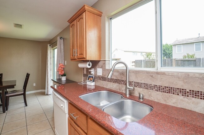 19846 Stonecross Glen Ln