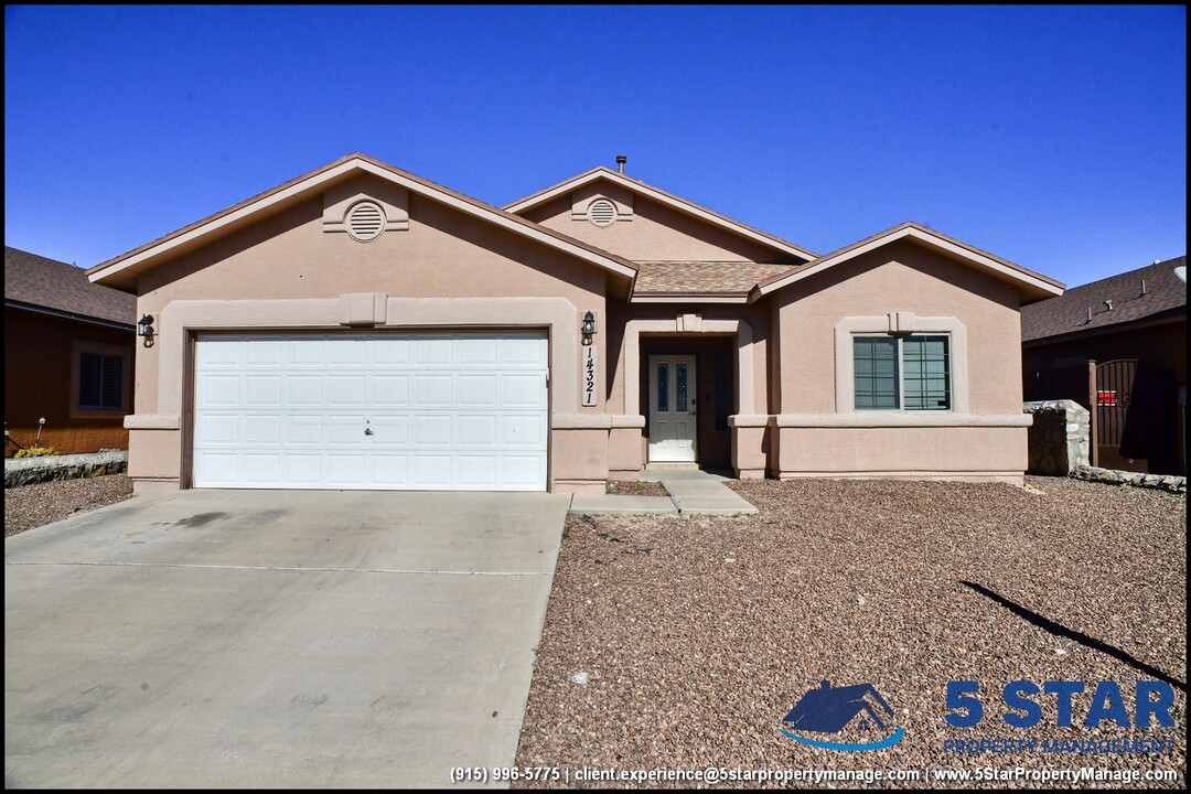 14321 Apache Point Dr in El Paso, TX - Building Photo