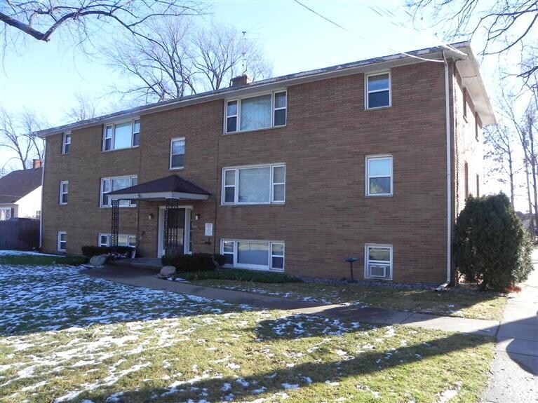 1014 Sheridan Dr in Kalamazoo, MI - Building Photo