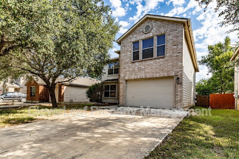 11023 Barclay Point in San Antonio, TX - Building Photo