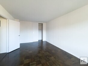 E 16 ST in New York, NY - Building Photo - Building Photo
