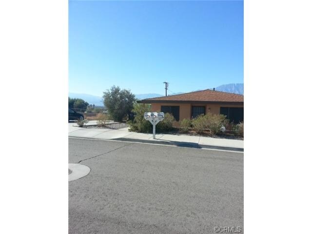 66803 3rd St in Desert Hot Springs, CA - Building Photo