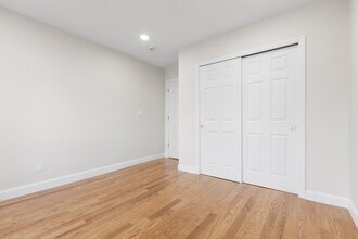 322 Jefferson Ave, Unit 1 in Salem, MA - Foto de edificio - Building Photo