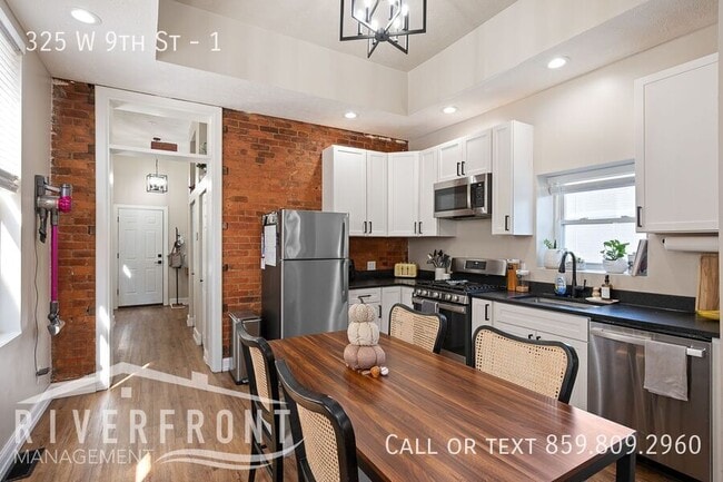 property at 325 W 9th St