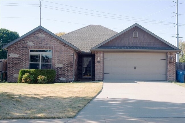 property at 900 SW Crownview St