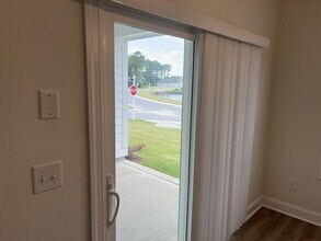 102 Yellowlegs Ln in Beaufort, NC - Building Photo - Building Photo