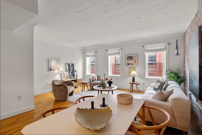 156 Prince St in Boston, MA - Foto de edificio - Building Photo