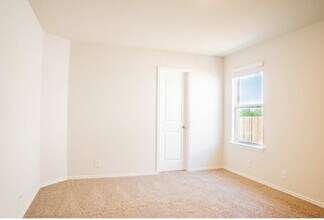 9510 Ranch Lp in San Antonio, TX - Building Photo - Building Photo