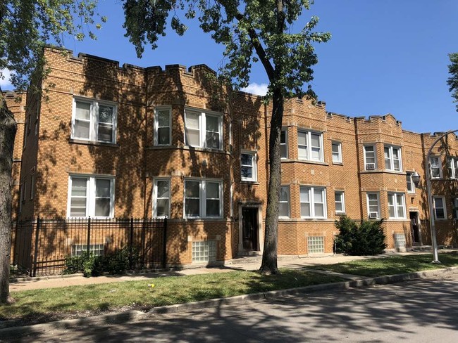 2448-2456 W 68th St in Chicago, IL - Building Photo - Other