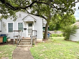 2203 W 49th St in Austin, TX - Building Photo
