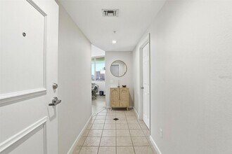 322 E Central Blvd in Orlando, FL - Building Photo - Building Photo