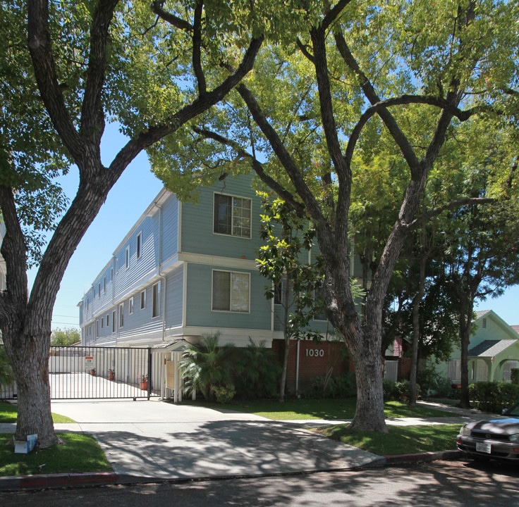 1030 Ruberta Ave in Glendale, CA - Building Photo