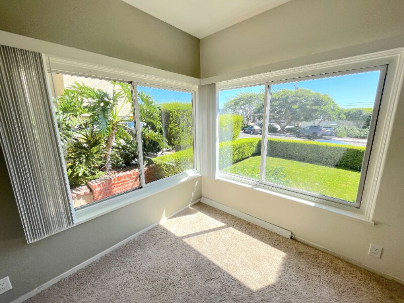 244 Cliff Dr in Laguna Beach, CA - Building Photo