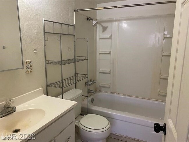 property at 625 S Royal Crest Cir