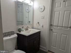 22 Hermitage Dr in New Hope, PA - Building Photo - Building Photo