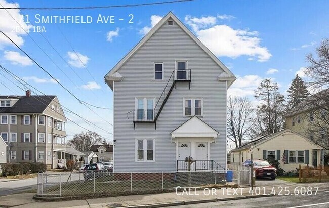 471 Smithfield Ave in Pawtucket, RI - Building Photo - Building Photo