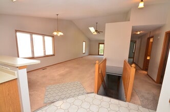 1237 Wood Creek Bend in Rockford, IL - Building Photo - Building Photo