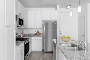 Cortona South Tampa in Tampa, FL - Building Photo