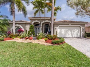 2550 Jardin Manor in Weston, FL - Building Photo - Building Photo