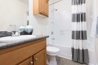 1000 Escalon Ave in Sunnyvale, CA - Building Photo - Building Photo