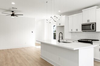 4114 Castor St in Houston, TX - Building Photo - Building Photo
