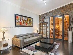 8978 NW 152nd Ln in Hialeah, FL - Building Photo - Building Photo