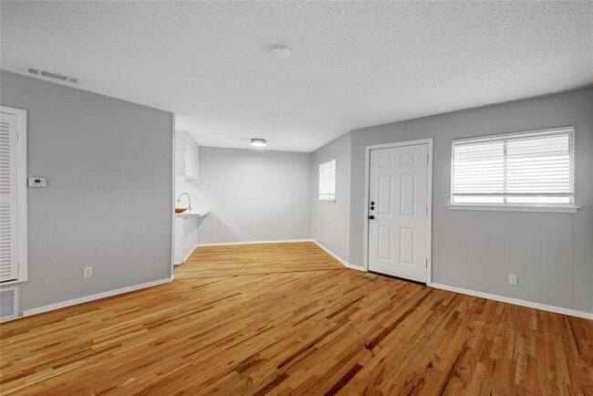 property at 2122 Hancock Dr