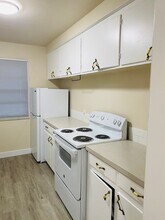 4209 SE Morrison St in Portland, OR - Building Photo - Building Photo