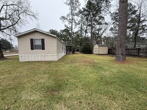 200 Royalwood St in Lumberton, TX - Building Photo - Building Photo