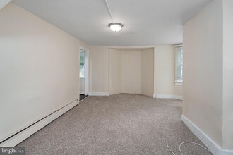 124 Washington Rd in Princeton, NJ - Building Photo - Building Photo