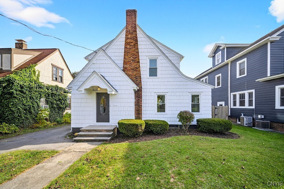 363 Hickok Ave in Syracuse, NY - Building Photo