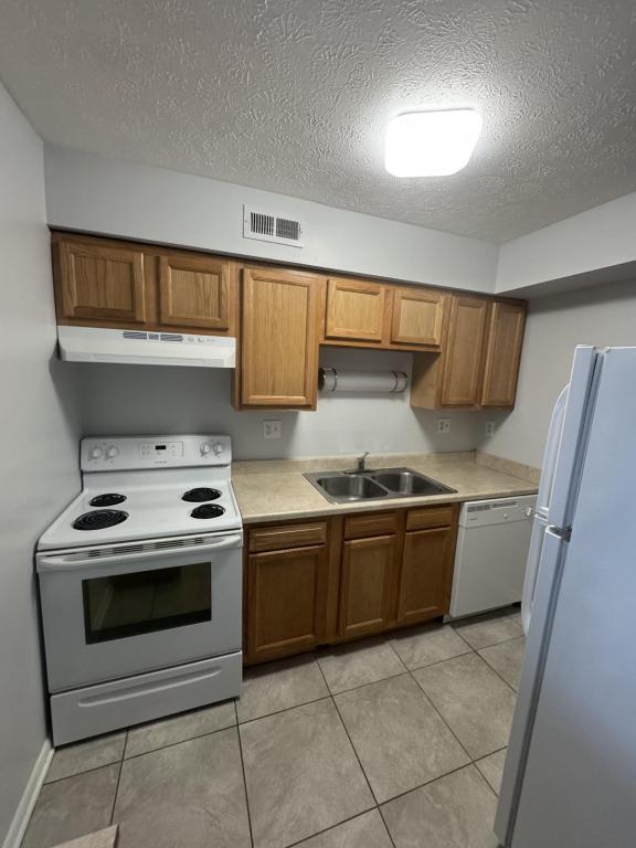property at 3893 Bennett Rd