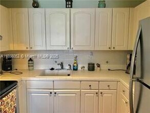 1824 SW 81st Way in Davie, FL - Building Photo - Building Photo