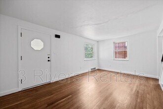 2182 Pauline Ave in Pittsburgh, PA - Building Photo - Building Photo